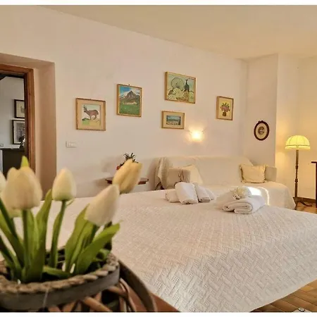 Burga Comfortable Holiday Villa *
